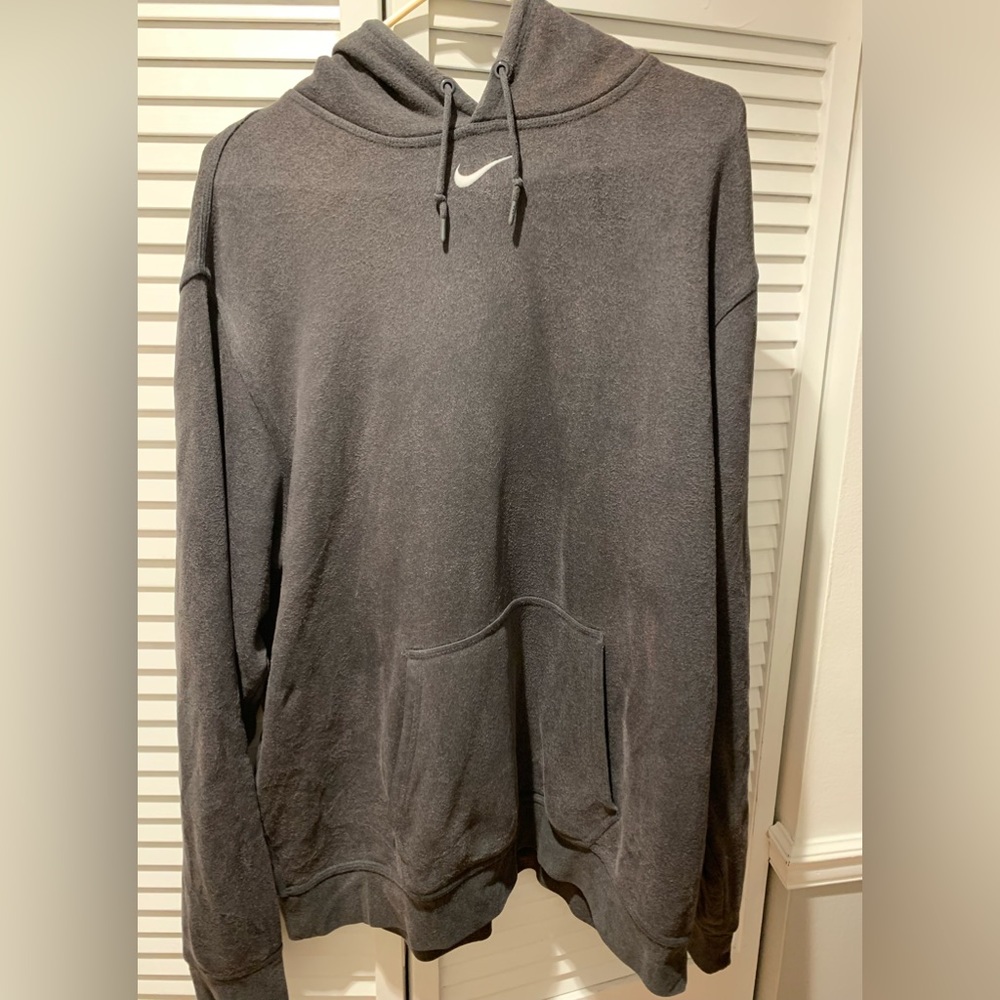 Nike centered hoodie XL.
